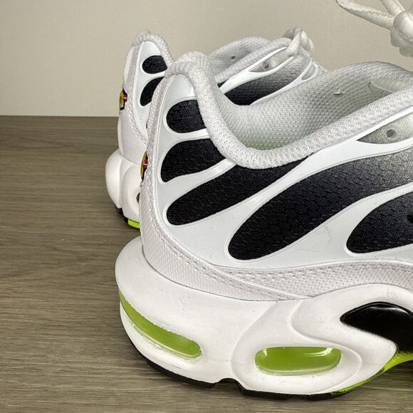 Nike Air Max Plus TN \'White Black Volt\' DM0032-103 Men\'s Shoes Size 6 main image 16